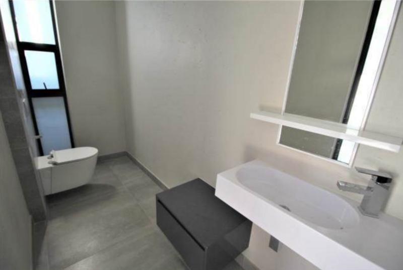 To Let 4 Bedroom Property for Rent in Rivonia Gauteng