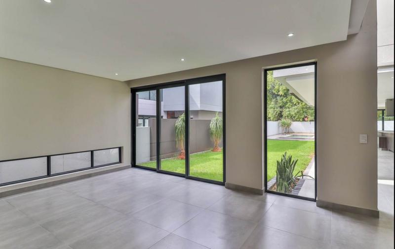 To Let 4 Bedroom Property for Rent in Rivonia Gauteng