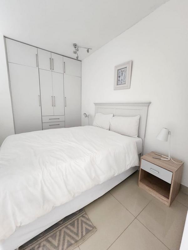 To Let 2 Bedroom Property for Rent in Sandhurst Gauteng