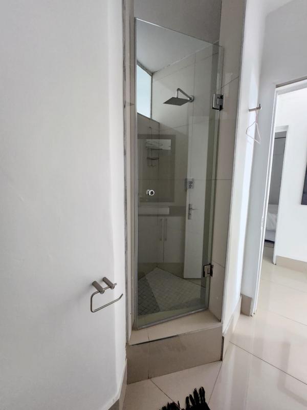 To Let 2 Bedroom Property for Rent in Sandhurst Gauteng