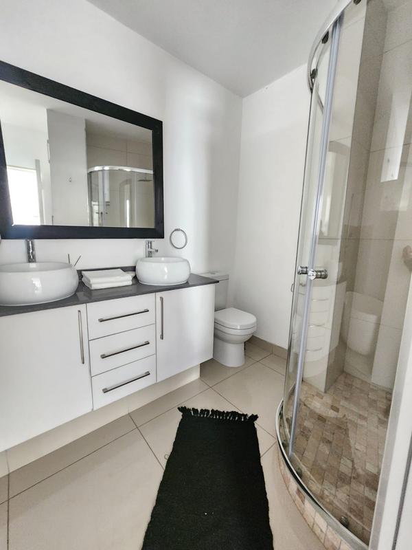 To Let 2 Bedroom Property for Rent in Sandhurst Gauteng
