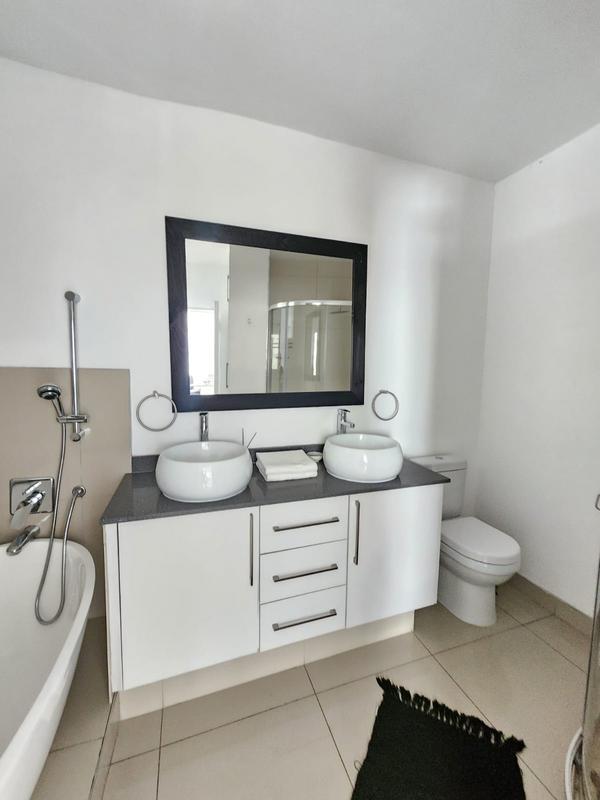 To Let 2 Bedroom Property for Rent in Sandhurst Gauteng