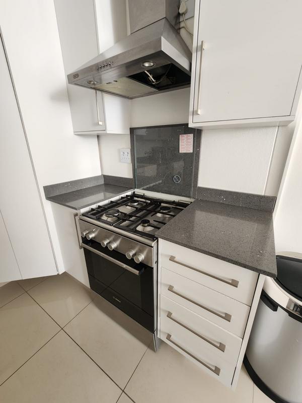 To Let 2 Bedroom Property for Rent in Sandhurst Gauteng