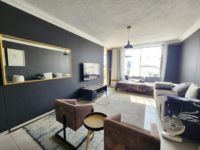To Let 2 Bedroom Property for Rent in Sandhurst Gauteng