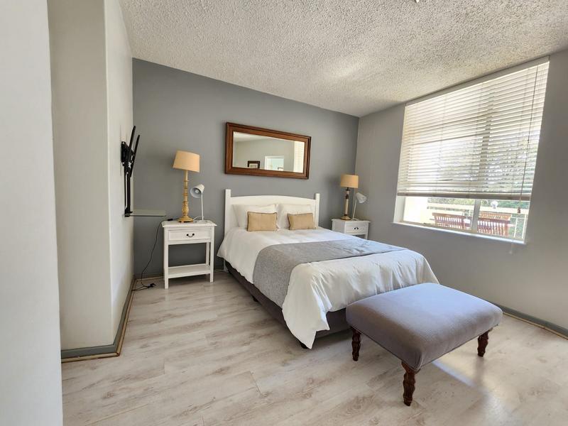 To Let 1 Bedroom Property for Rent in Sandhurst Gauteng