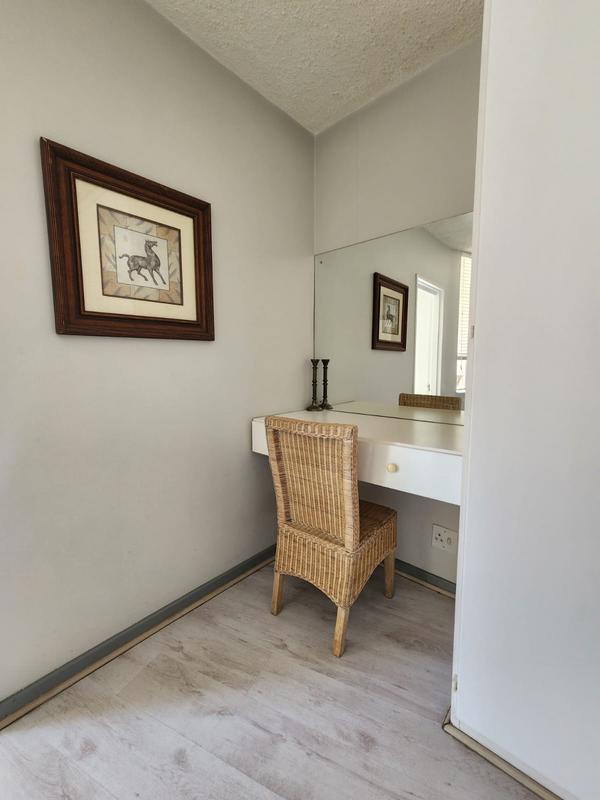 To Let 1 Bedroom Property for Rent in Sandhurst Gauteng