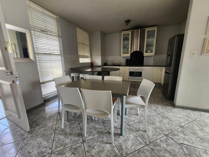 To Let 1 Bedroom Property for Rent in Sandhurst Gauteng