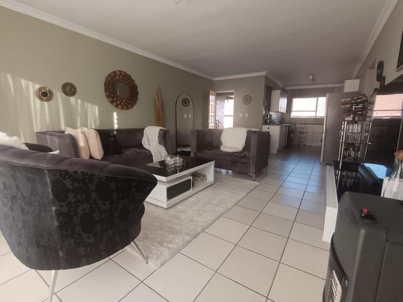 To Let 2 Bedroom Property for Rent in Selection Park Gauteng