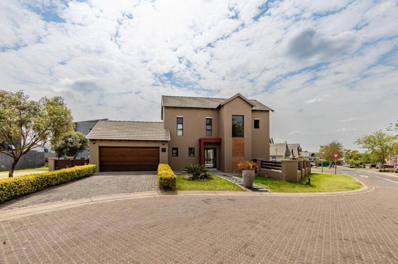 To Let 3 Bedroom Property for Rent in Copperleaf Estate Gauteng