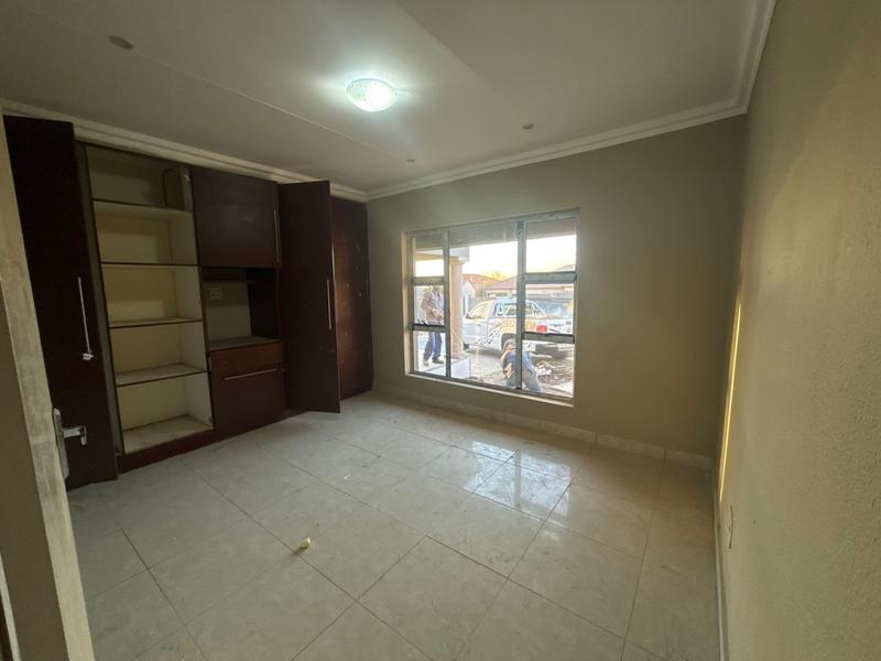 3 Bedroom Property for Sale in Birch Acres Gauteng
