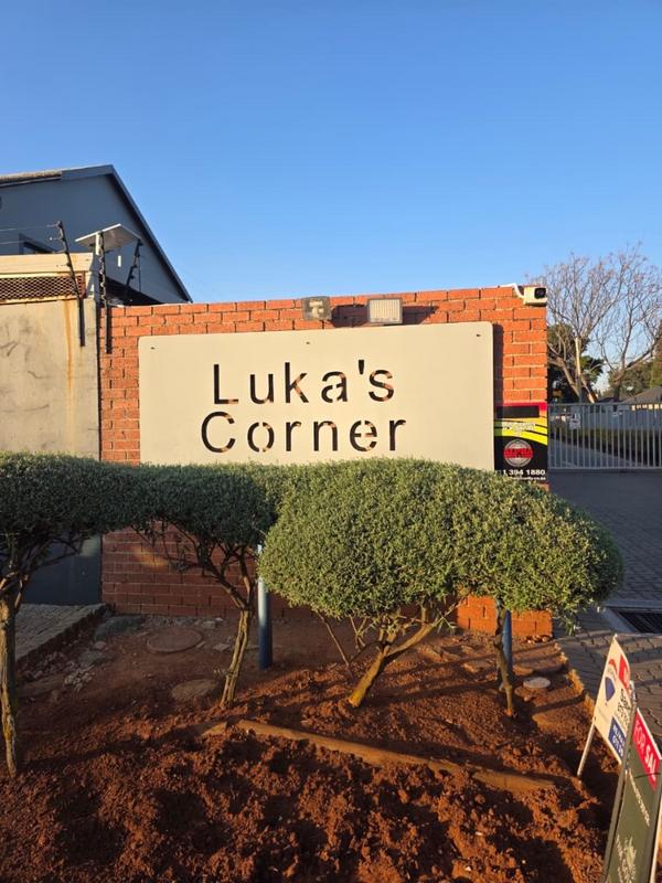 2 Bedroom Property for Sale in Birchleigh Gauteng
