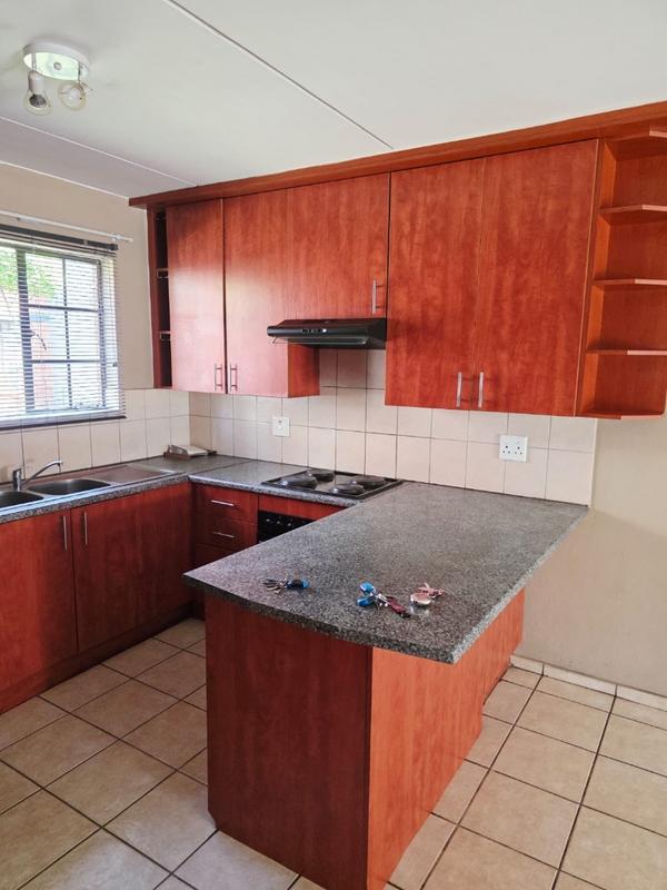 2 Bedroom Property for Sale in Birchleigh Gauteng