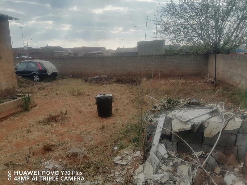 2 Bedroom Property for Sale in Tembisa Central Gauteng