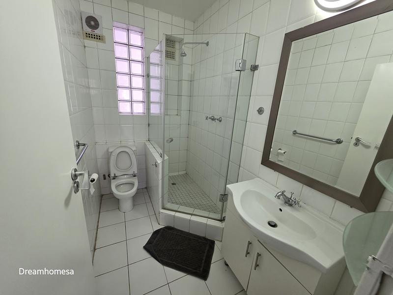 To Let 5 Bedroom Property for Rent in Sandton Central Gauteng