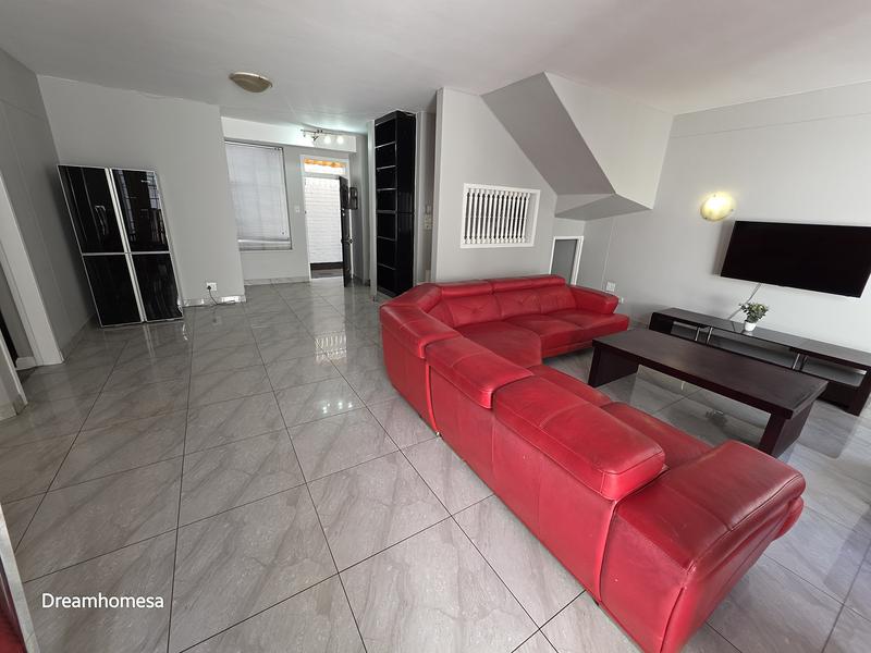 To Let 5 Bedroom Property for Rent in Sandton Central Gauteng