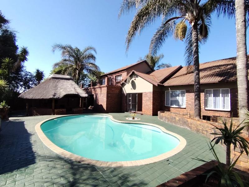 3 Bedroom Property for Sale in Theresa Park Gauteng
