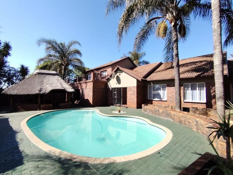 3 Bedroom Property for Sale in Theresa Park Gauteng
