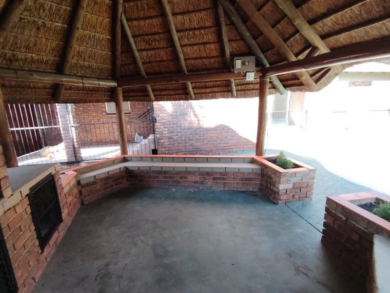 3 Bedroom Property for Sale in Theresa Park Gauteng
