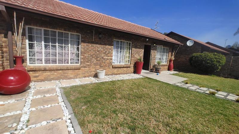 To Let 3 Bedroom Property for Rent in Moreleta Park Gauteng