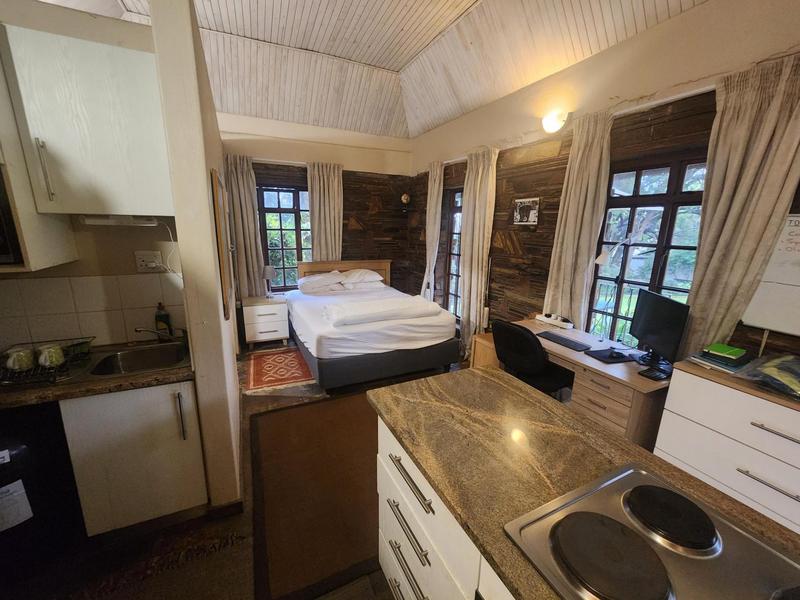1 Bedroom Property for Sale in Waterkloof A H Gauteng