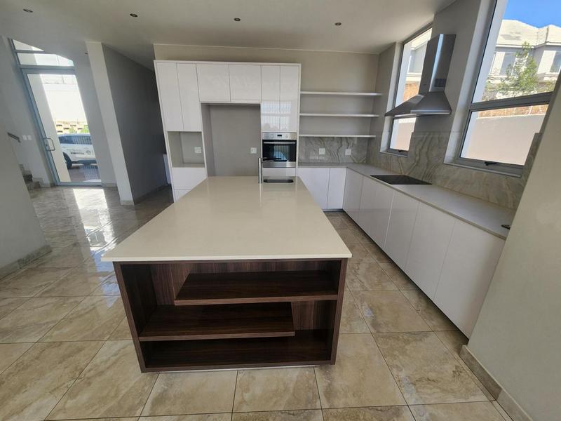 To Let 5 Bedroom Property for Rent in Waterkloof Heights Gauteng