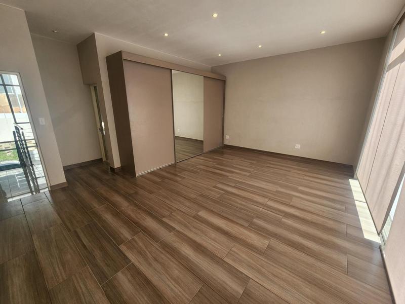 To Let 5 Bedroom Property for Rent in Waterkloof Heights Gauteng