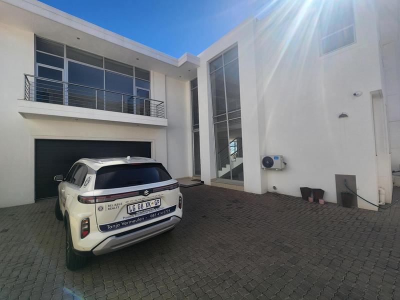 To Let 5 Bedroom Property for Rent in Waterkloof Heights Gauteng