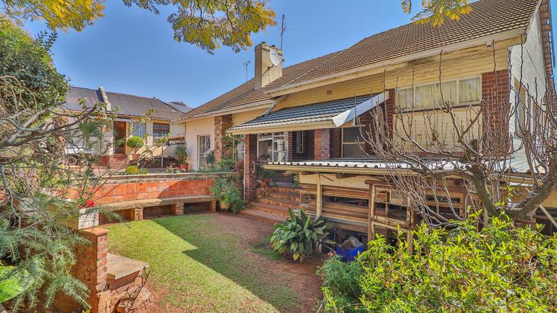 6 Bedroom Property for Sale in Kensington Gauteng