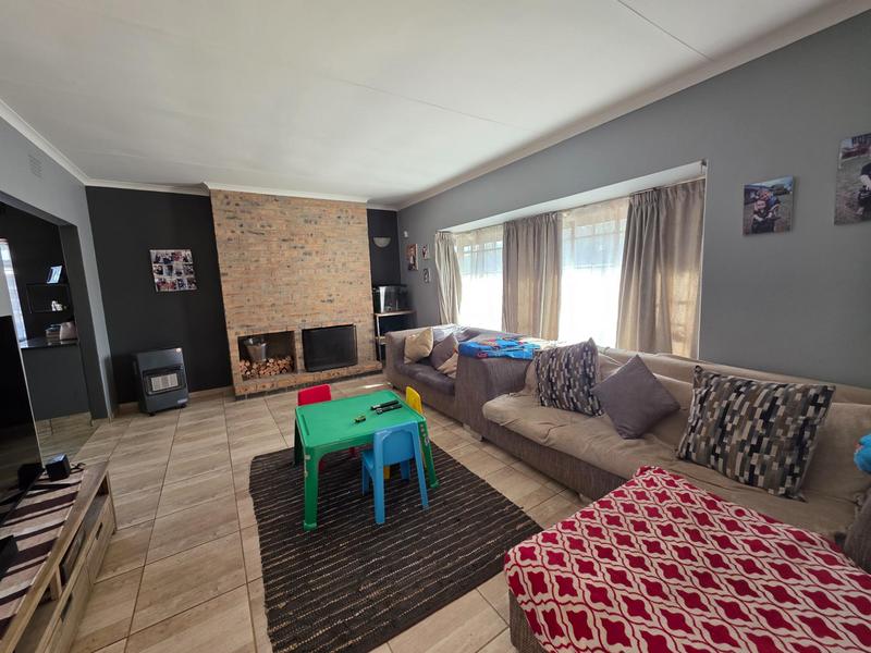 3 Bedroom Property for Sale in Parkrand Gauteng