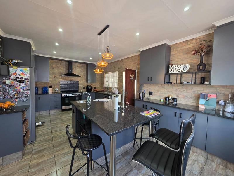 3 Bedroom Property for Sale in Parkrand Gauteng