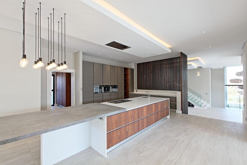 5 Bedroom Property for Sale in Waterfall Country Estate Gauteng