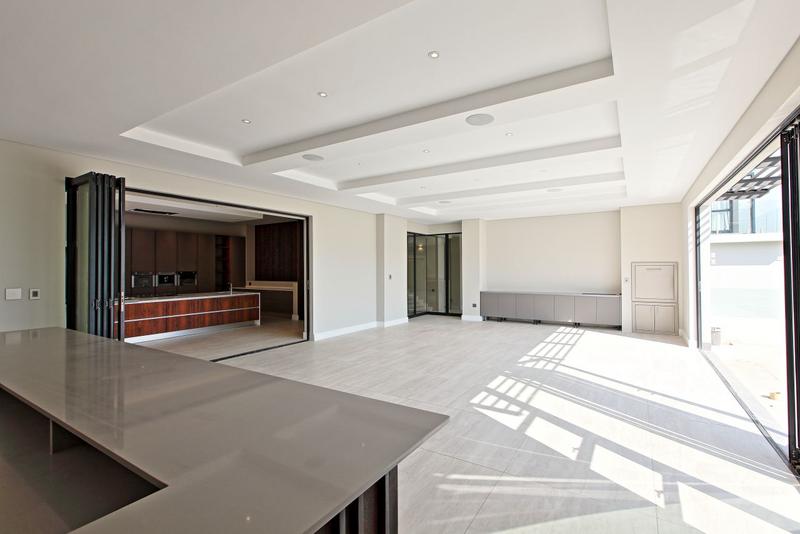 5 Bedroom Property for Sale in Waterfall Country Estate Gauteng