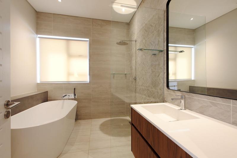 5 Bedroom Property for Sale in Waterfall Country Estate Gauteng