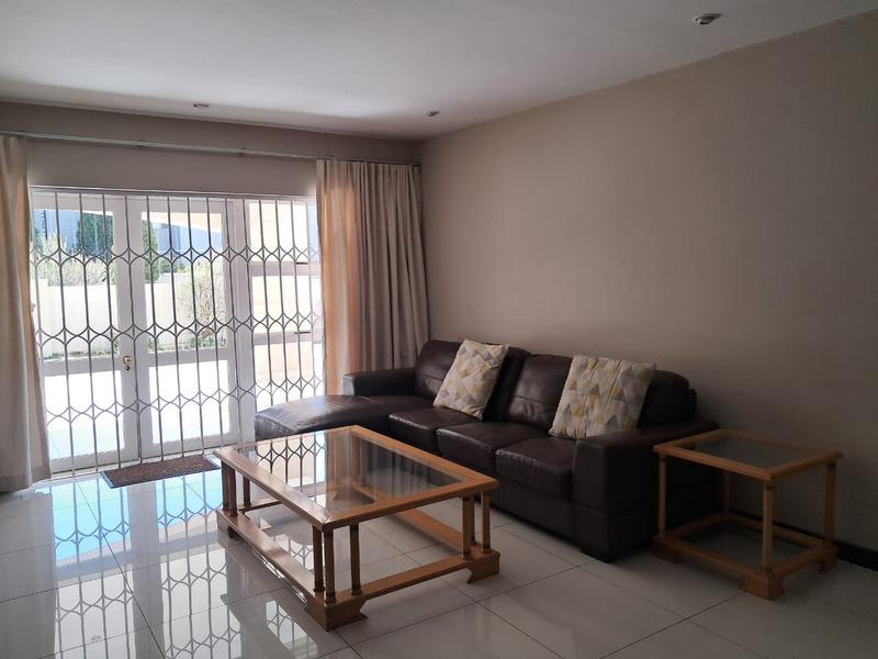 To Let 3 Bedroom Property for Rent in Sandown Gauteng