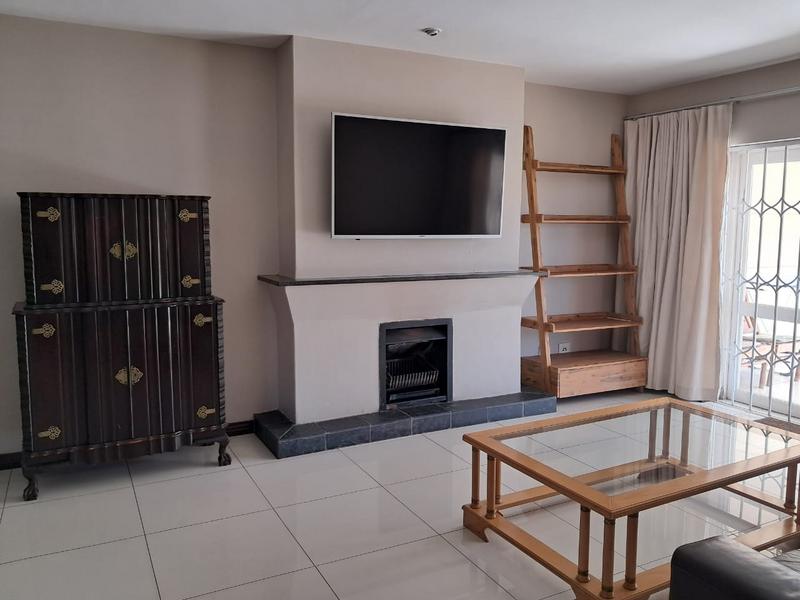 To Let 3 Bedroom Property for Rent in Sandown Gauteng