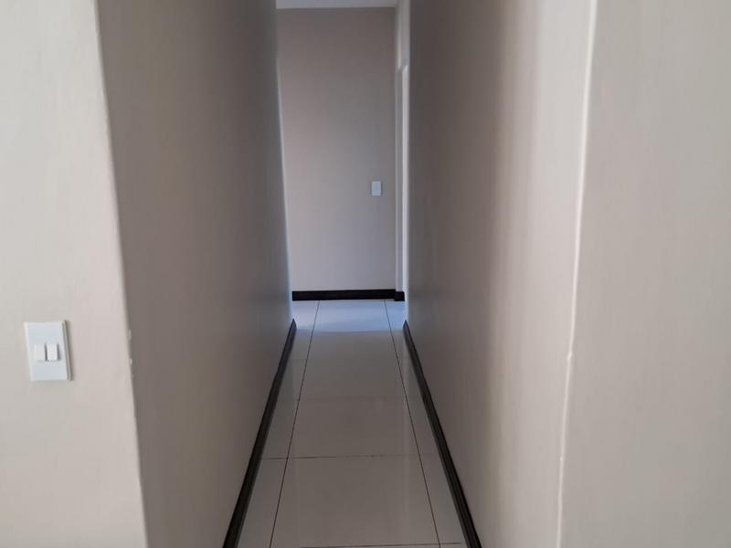 To Let 3 Bedroom Property for Rent in Sandown Gauteng