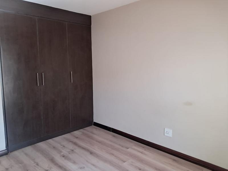 To Let 3 Bedroom Property for Rent in Sandown Gauteng