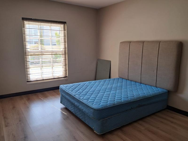 To Let 3 Bedroom Property for Rent in Sandown Gauteng
