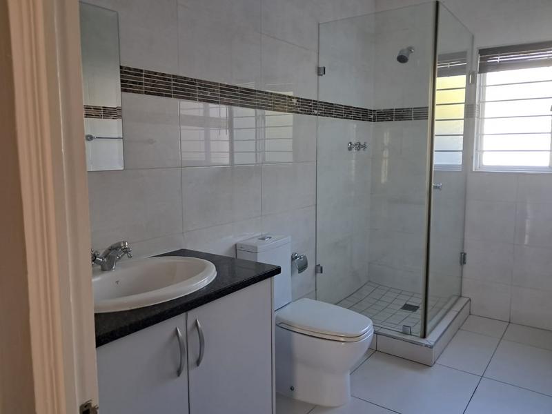 To Let 3 Bedroom Property for Rent in Sandown Gauteng