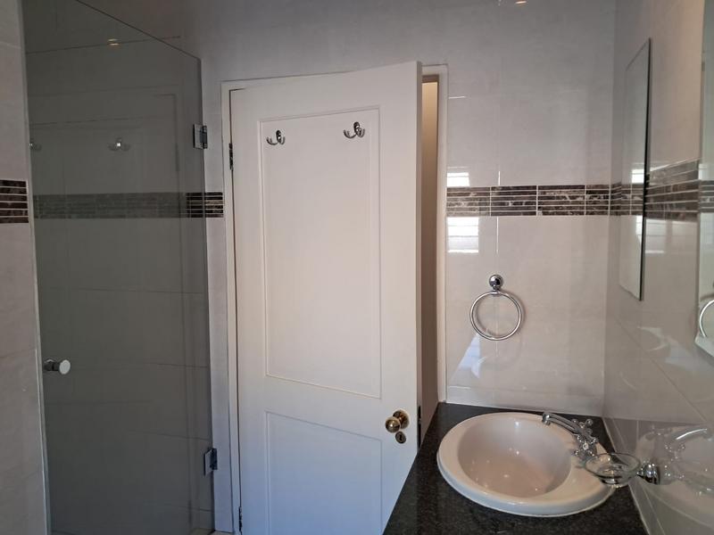To Let 3 Bedroom Property for Rent in Sandown Gauteng