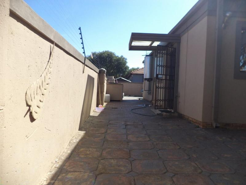 3 Bedroom Property for Sale in Elandspoort Gauteng