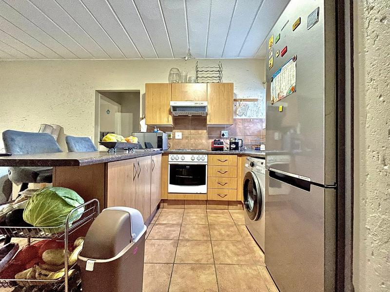 1 Bedroom Property for Sale in Pineslopes Gauteng