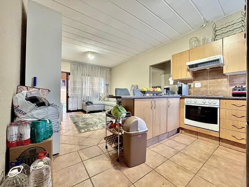 1 Bedroom Property for Sale in Pineslopes Gauteng