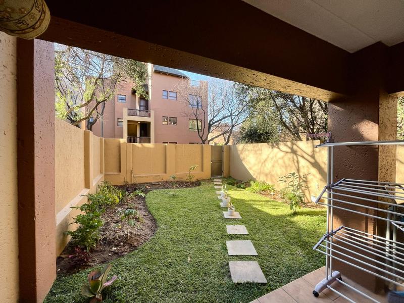 1 Bedroom Property for Sale in Pineslopes Gauteng