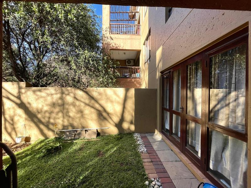 1 Bedroom Property for Sale in Pineslopes Gauteng