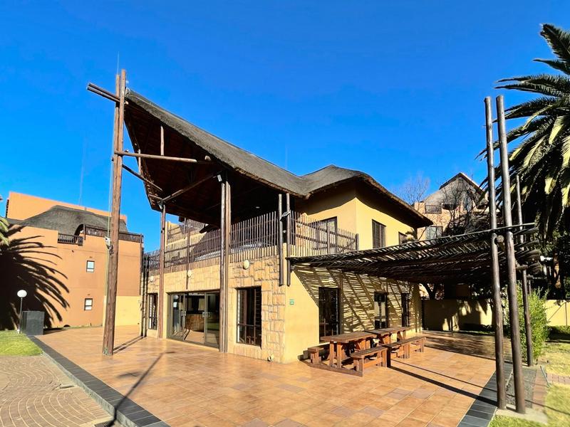 1 Bedroom Property for Sale in Pineslopes Gauteng