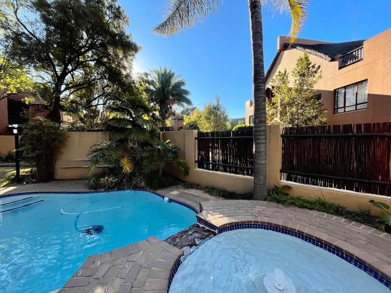 1 Bedroom Property for Sale in Pineslopes Gauteng