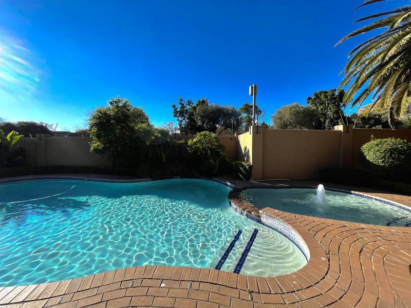 1 Bedroom Property for Sale in Pineslopes Gauteng