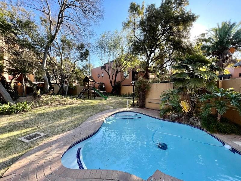 1 Bedroom Property for Sale in Pineslopes Gauteng
