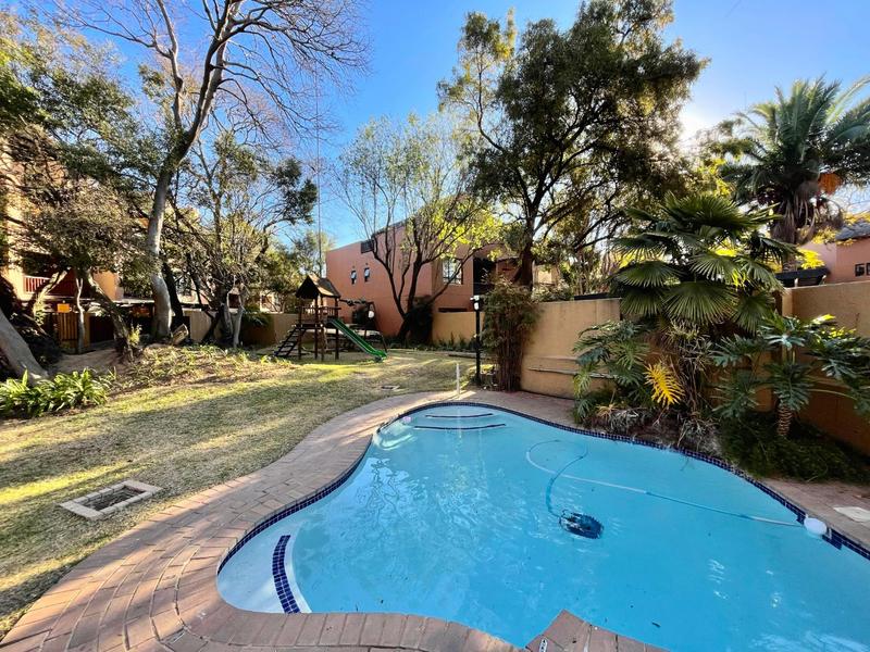 1 Bedroom Property for Sale in Pineslopes Gauteng